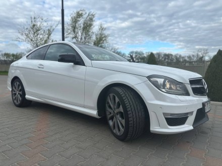 Mercedes-Benz C220