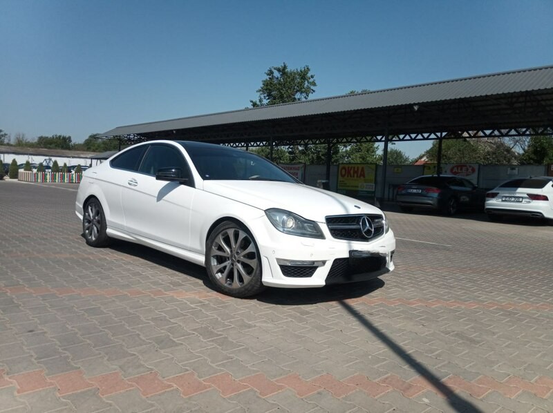MERCEDES-BENZ С 220