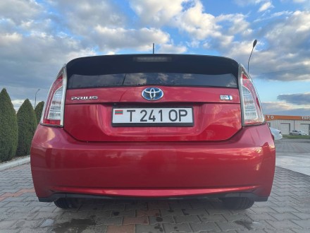 Toyota Prius 30