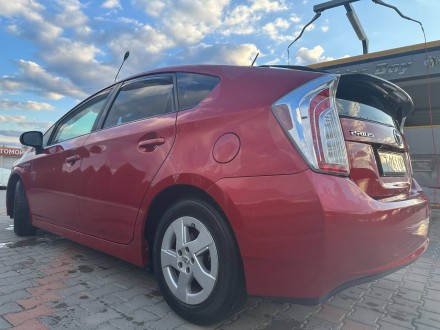 Toyota Prius 30