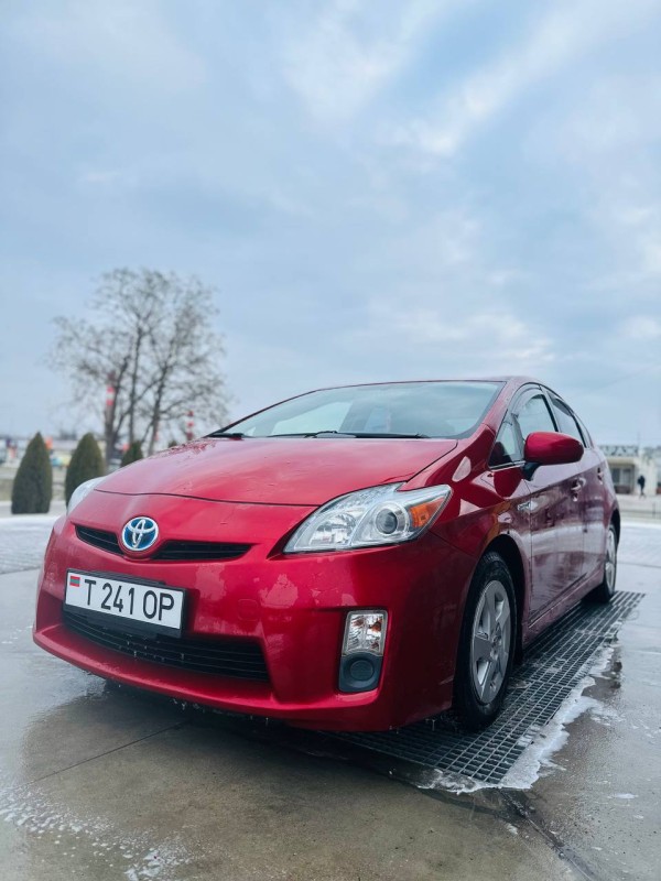 TOYOTA PRIUS 30