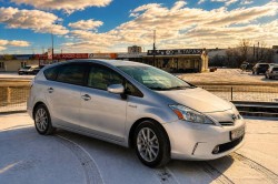 Toyota Prius V